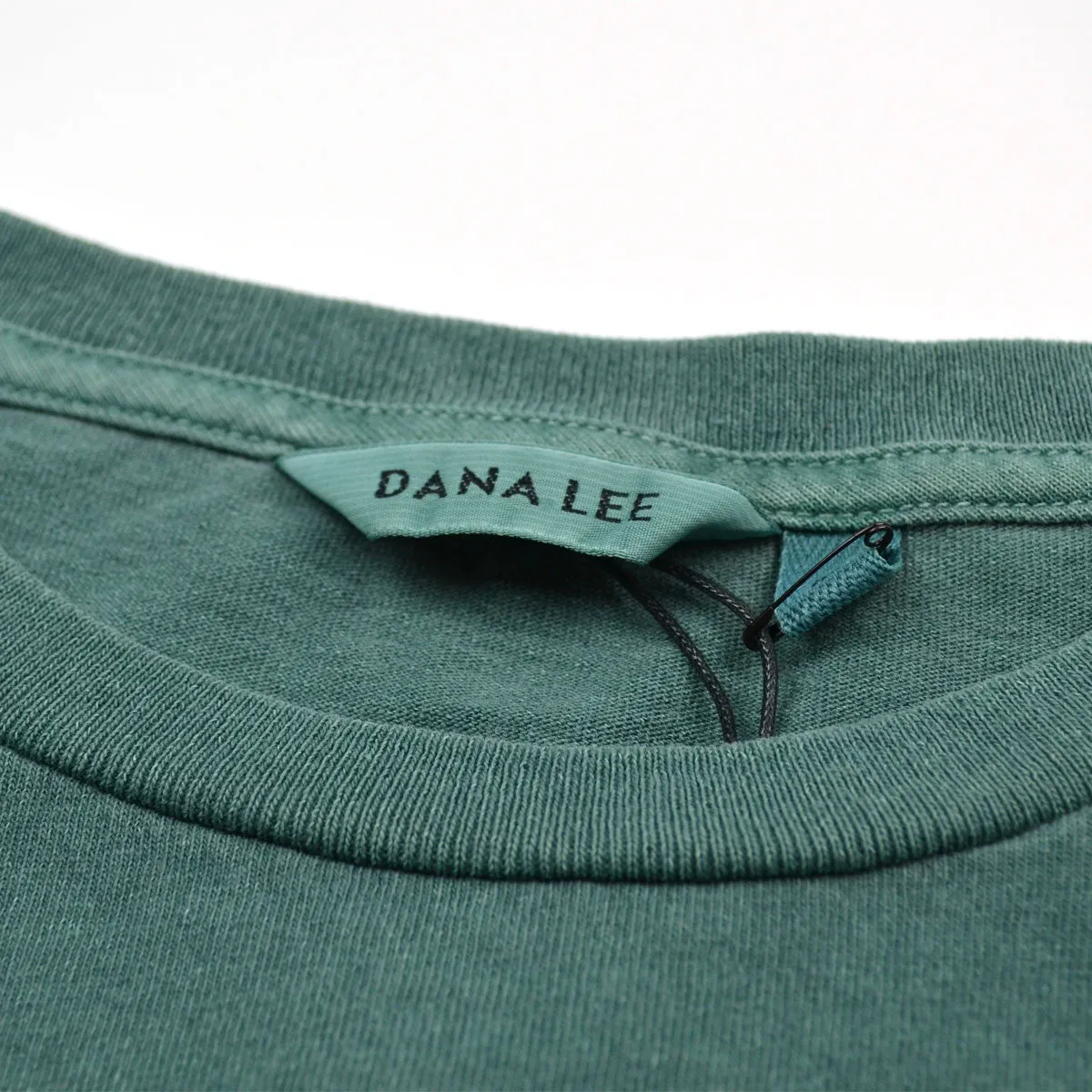 Dana Lee - Double-needle Tee - Phtalo Green Sunwash