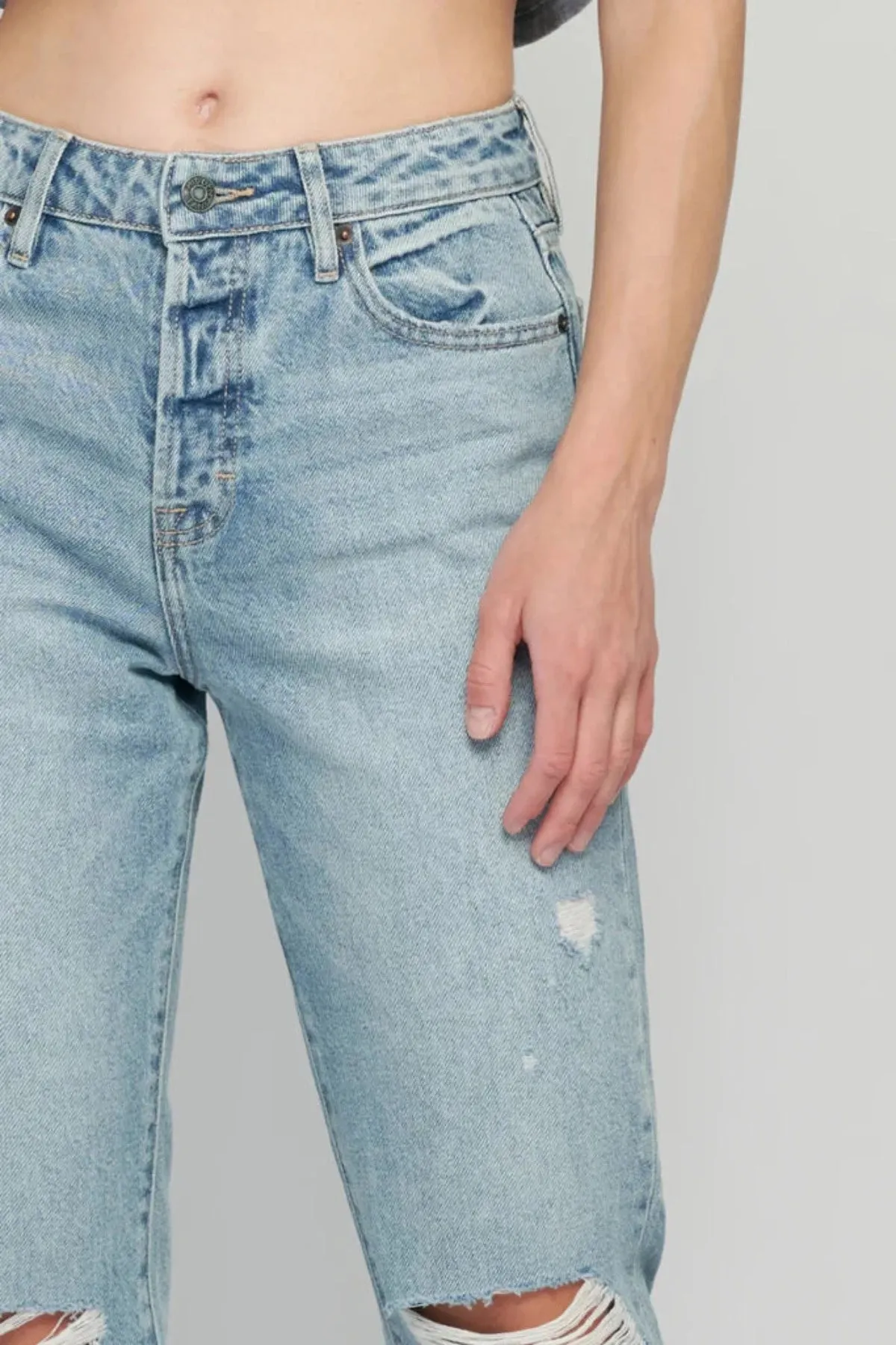 HIDDEN JEANS - TRACEY HIGH RISE STRAIGHT - LIGHT BLUE