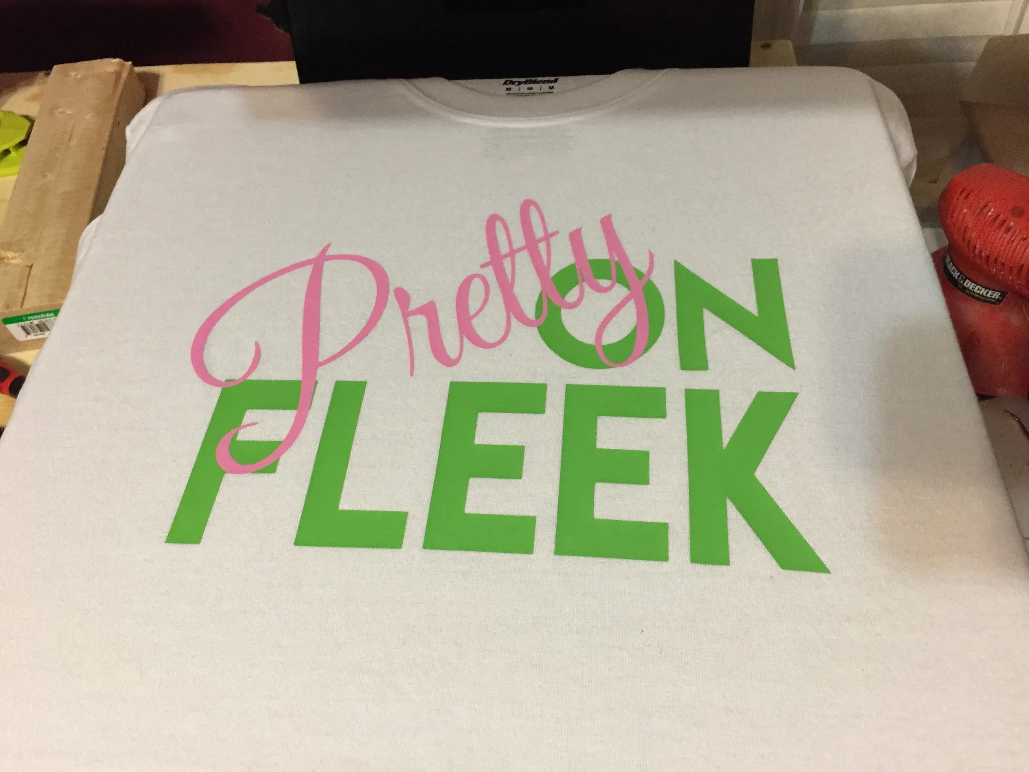 Pretty on Fleek Women AKA T-Shirt (Black)