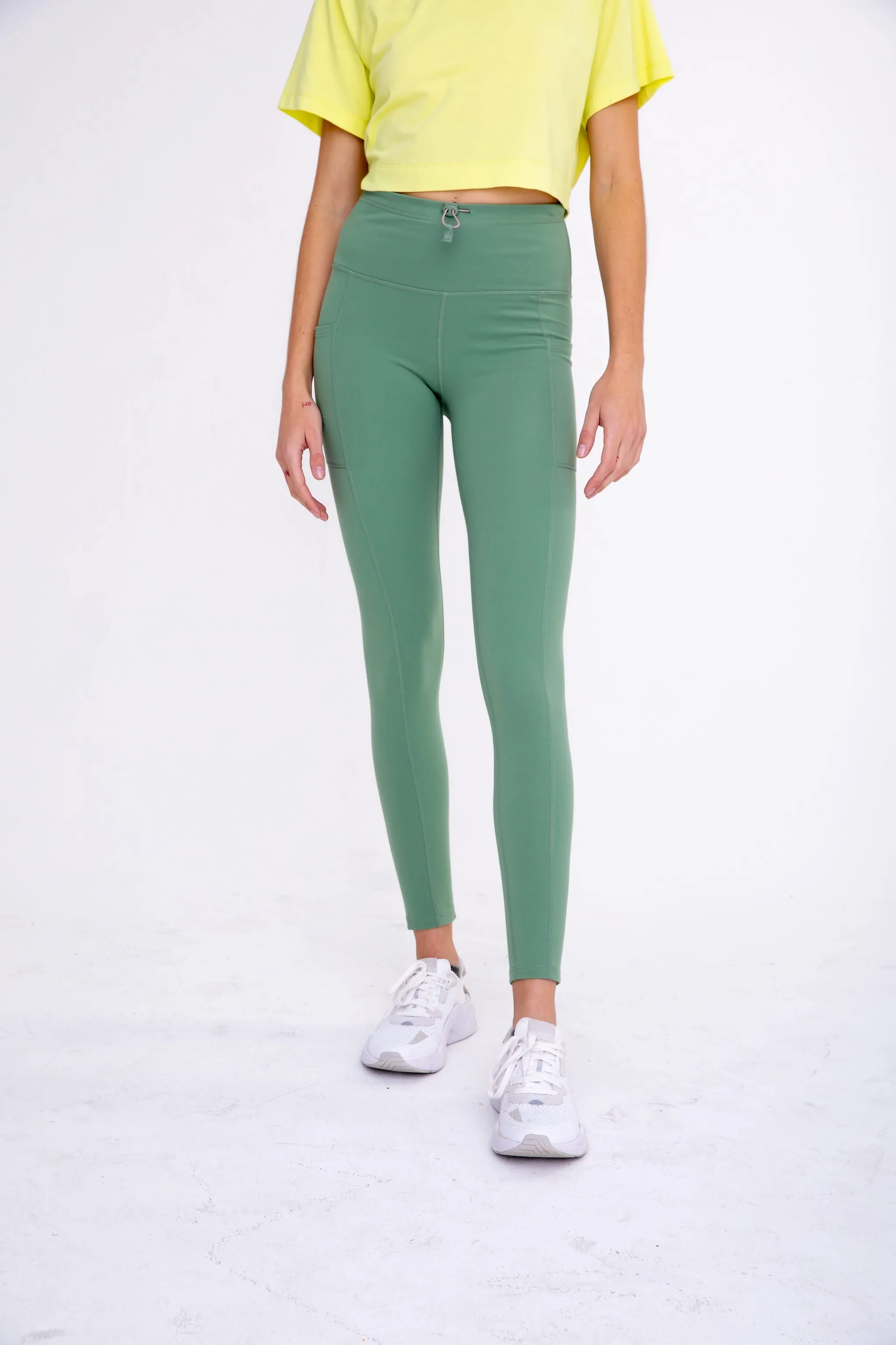 Sustainable Materials - Getaway Leggings