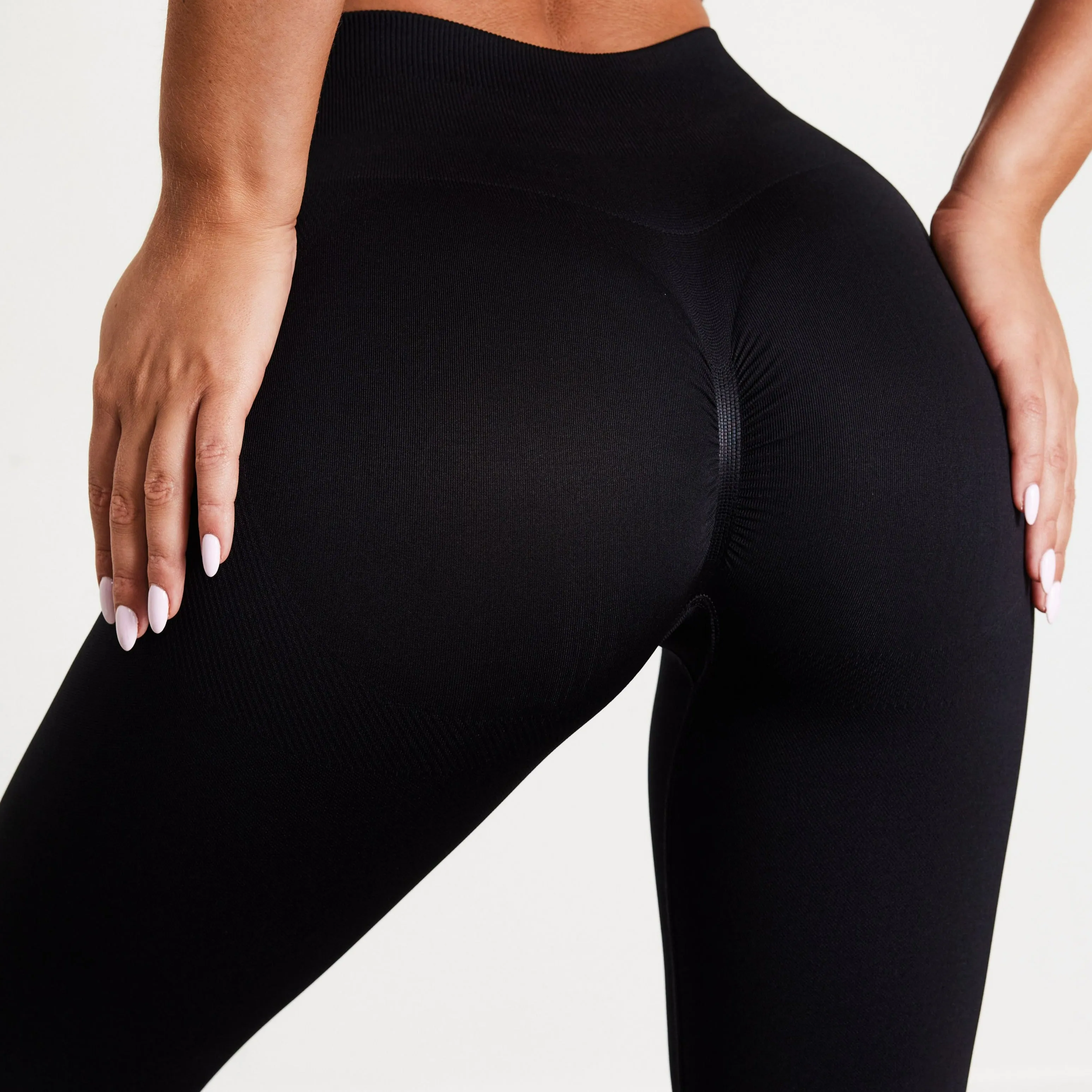 Vanquish Elevate Seamless Black Leggings